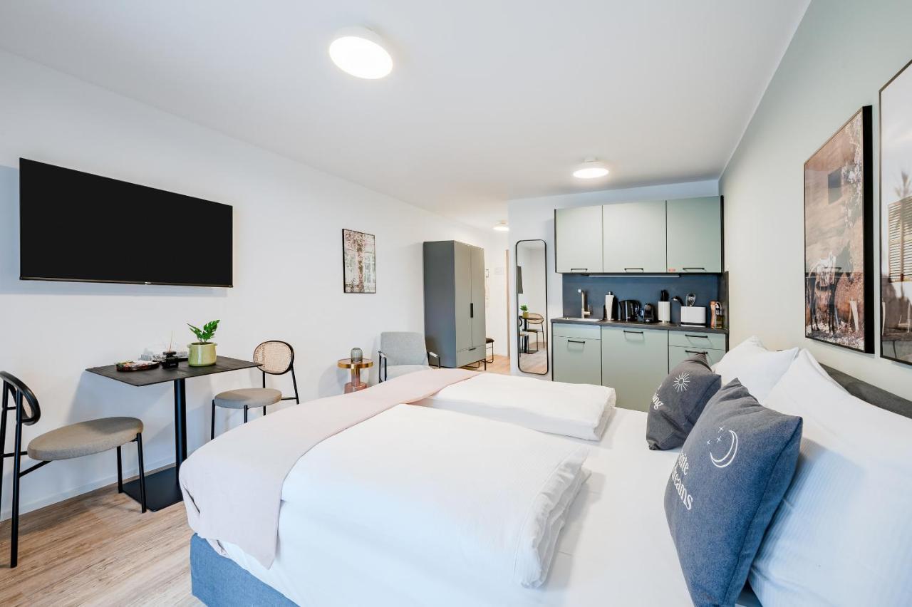 Limehome Metzingen Wilhelmstr Zewnętrze zdjęcie